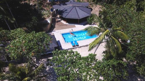 Pulau Lembeh Resort | White Sands Lembeh