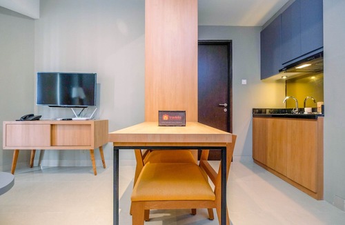 Cikarang Hotel | Wonderful 1Br Apartment at Mustika Golf Residence with Golf View
