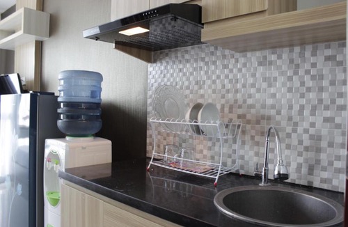 Hegarmanah Apartment | Wonderful Studio at Taman Melati Jatinangor Apartment with Mountain View By Travelio