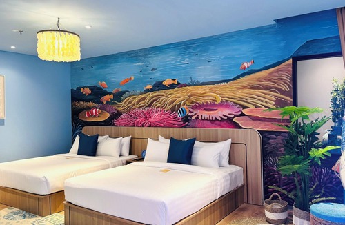 Kramat Jati Hotel | Yellow Bee Resort Cililitan