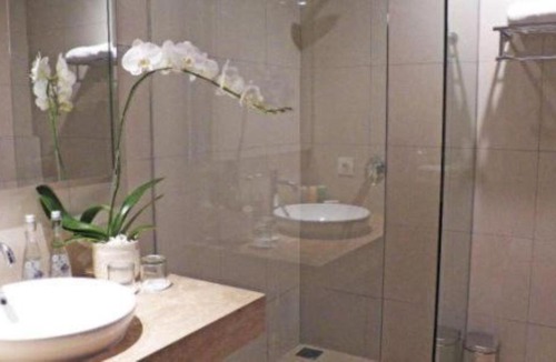 Gambir Hotel | Yuan Garden Pasar Baru