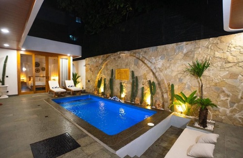 Mumbul Villa | Zahra 2 bedroom Villa. Has It All. Peace & Quiet But Close Enough To All.