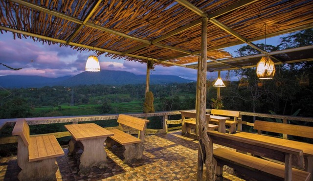 1 BR Grand Deluxe with Mountain View near Bedugul in Bali