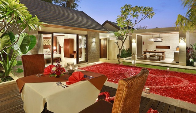1 BR Suite Villa with a private pool, FREE return airport transfers in Jimbaran