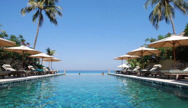 1 BR Villa few steps from the sandy beach in Senggigi