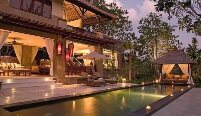 2 Bedroom villa in Canggu Beachfront property. in Canggu