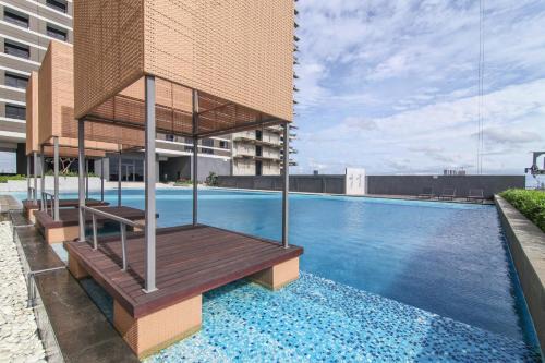 2BR Collins 1535 W Pool & Playstation 5 in Pakulonan Tiga