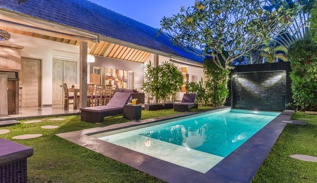 3 BR Villa Paradise 10' from Beach in Seminyak