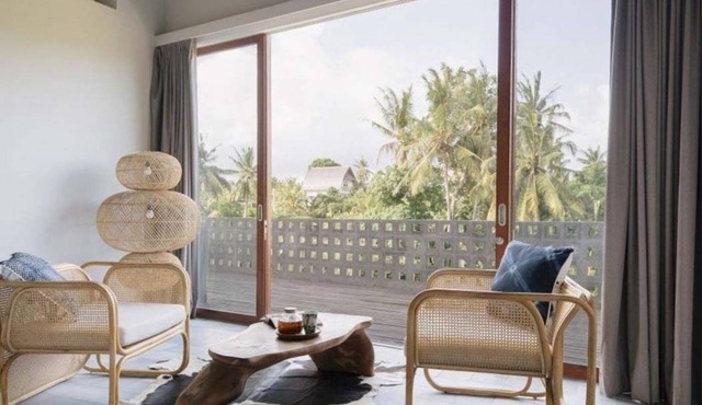 3BR VILLA BEACH WALKING DISTANCES EAST COAST BALI in Saba