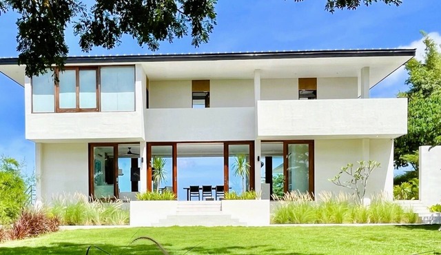 4-Bedroom Luxury Pool Residence, Selong Belanak Ocean View, Selong Selo Resort in Lombok Tengah