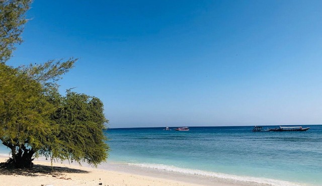 4BR Villa with a beautiful Gili View - Private pool & reserved beach area! in Nusa Tenggara Bar.