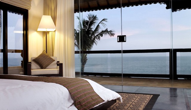 5 Bedroom Beachfront Villa - Seseh Beach, Bali in Badung