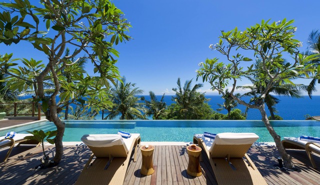 5 Bedroom Ocean Villa with Private Pool at Malimbu in Senggigi