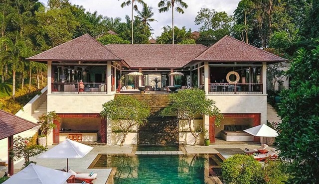 5 Star Villa in Bali, Minutes from the Beach, Bali Villa 1026 in Bali