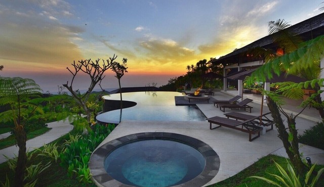 5BR VILLA BALI NEAR LAKES AND FOREST in Bali