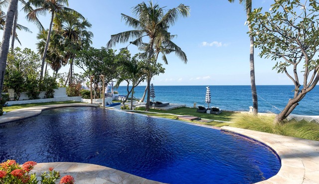 6 Bedrooms with Private Pool in tulamben