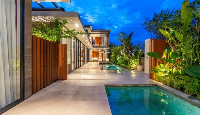7BR Private Estate Near Berawa beach | 2 Pools in Kerobokan