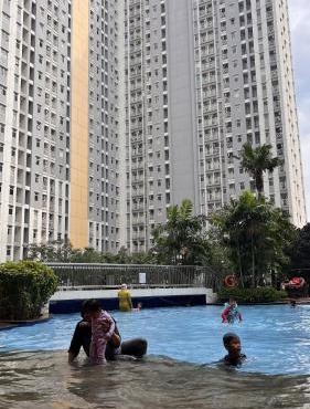 A Simple stay at SpringLake Apartment, Summarecon, Bekasi in Rawabugel