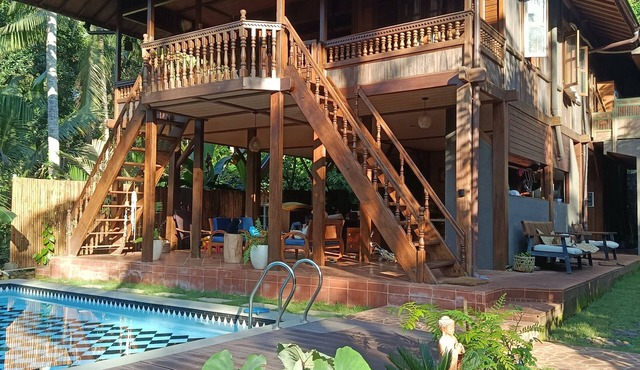 A traditional wooden house far from the rat race in the real Bali. in Banjar Aseman