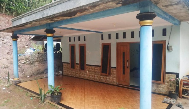 ADZRIEL HOMESTAY SYARIAH in Patuk
