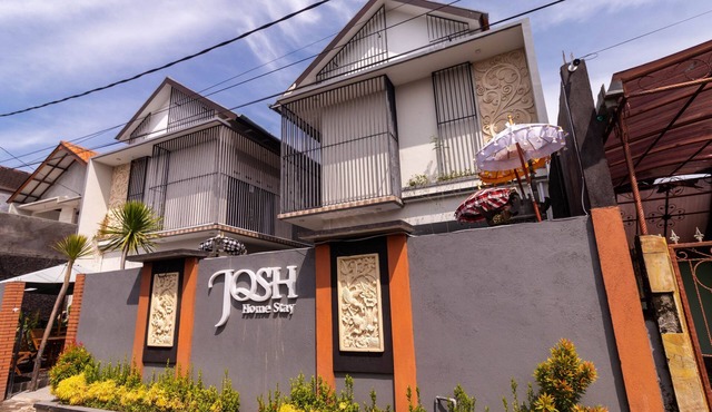 Affordable Guest House with Pool Near Beach in Buleleng