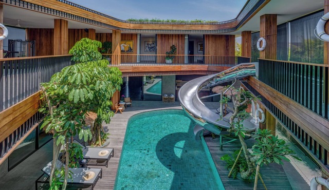 Akashi Residence | 6BR Luxe Villa Pool Slide in Pererenan