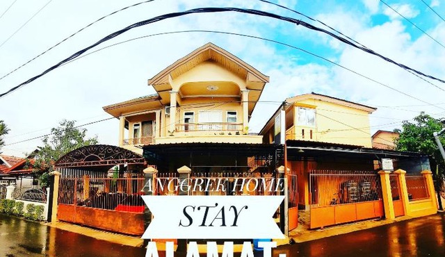Anggrek Homestay in Sungai Lutus