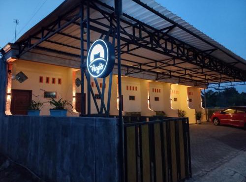 Angler Family Guest House in Karangtengah