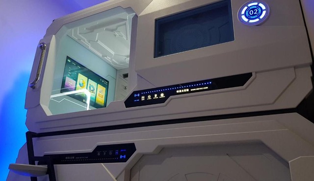 Apollo Capsule Hotel in Ende