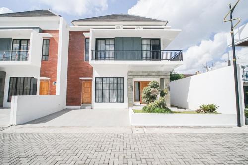 Ar Rizq House in Godean