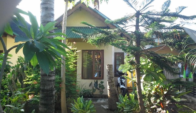 Arnel Bungalows in Senggigi