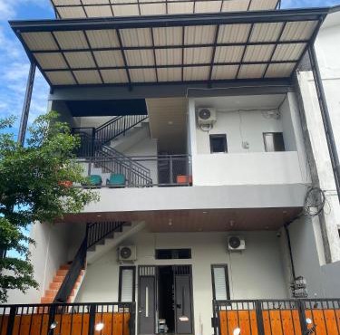 Avner Residence in Srondolwetan