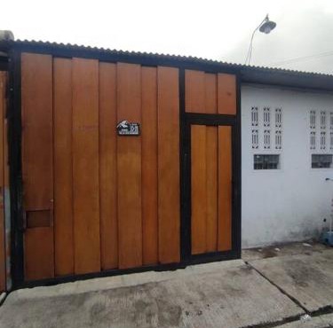 B&B Guest House in Genteng