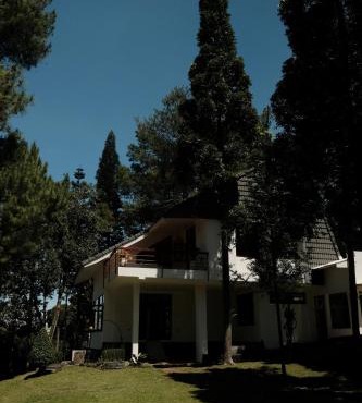 Balconé Lodge in Bandung
