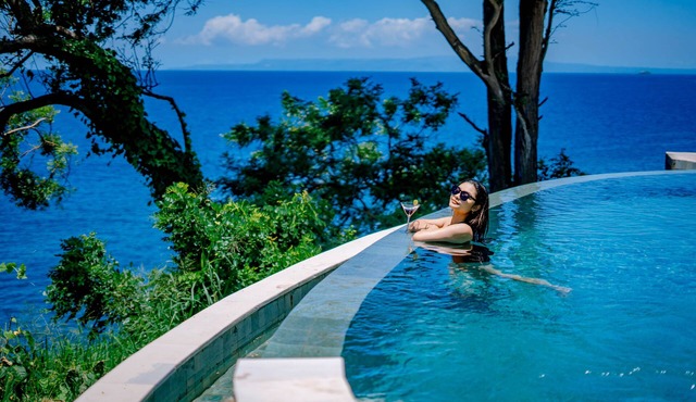 Bali Cliff Glamping in Karangasem