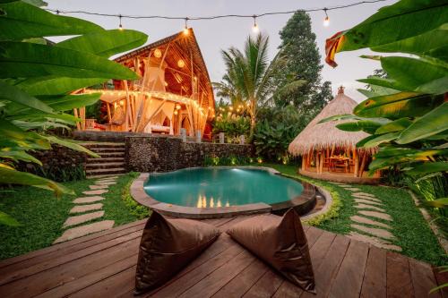 Balikayanas - Saputra House in Selat