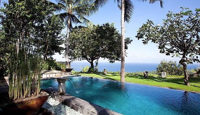 Batulayar Villa - Ocean and Sunset Views in Senggigi