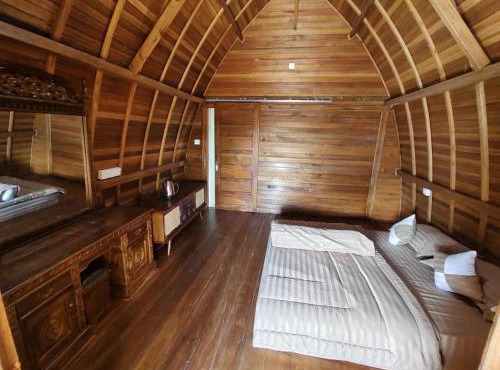 Batur Water Park Cabin in Kubupenlokan