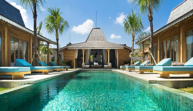 Beautiful 5 Star Holiday Villa in a Prime Location in Kerobokan, Bali Villa 2006 in Bali