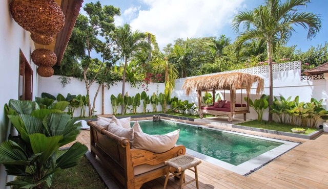 Beautiful 5 Star Holiday Villa in a Prime Location in Seminyak, Villa Bali 2046 in Bali