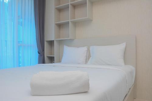 Beautiful and Relaxing Studio Tifolia Apartment By Travelio in Jakarta
