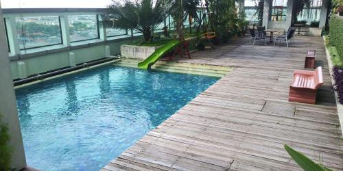 Best Choice and Spacious 1BR Apartment at Aryaduta Residence Surabaya By Travelio in Surabaya
