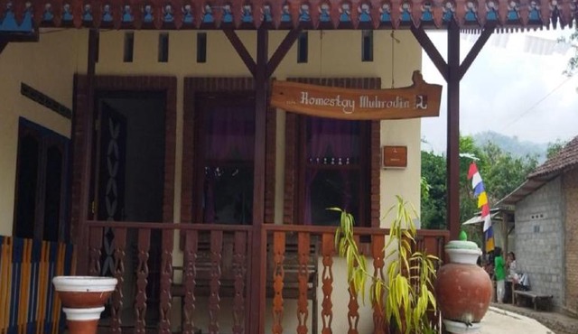 Borobudur Kampung Homestay - MUHRODIN in Magelang