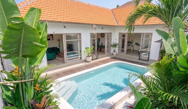 Brand New Paradise 2BDR Villa, Large Pool, Canggu in Kabupaten Badung