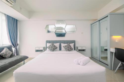 Brand New Studio Apartment at H Residence By Travelio in Jakarta
