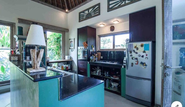 Brilliant- 2Bed Villa/Pool/AC/Gardens/Penestanan in Bali