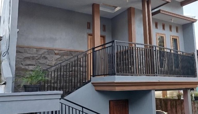 Bromo Jay House Homestay IV in Sukapura