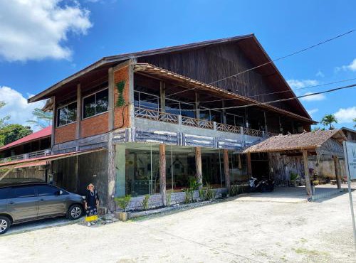 Bujai Mentawai Griya Hotel in Tuapejat
