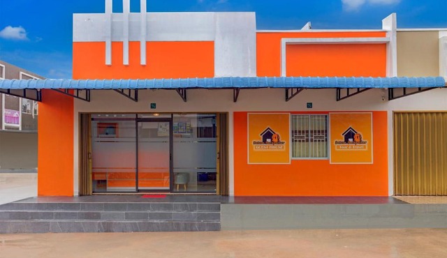 Capital O 93076 Batam Backpacker Guesthouse 2 in Sekupang