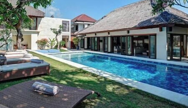 Casa Evaliza | Serene 5BR Villa Seminyak in Badung